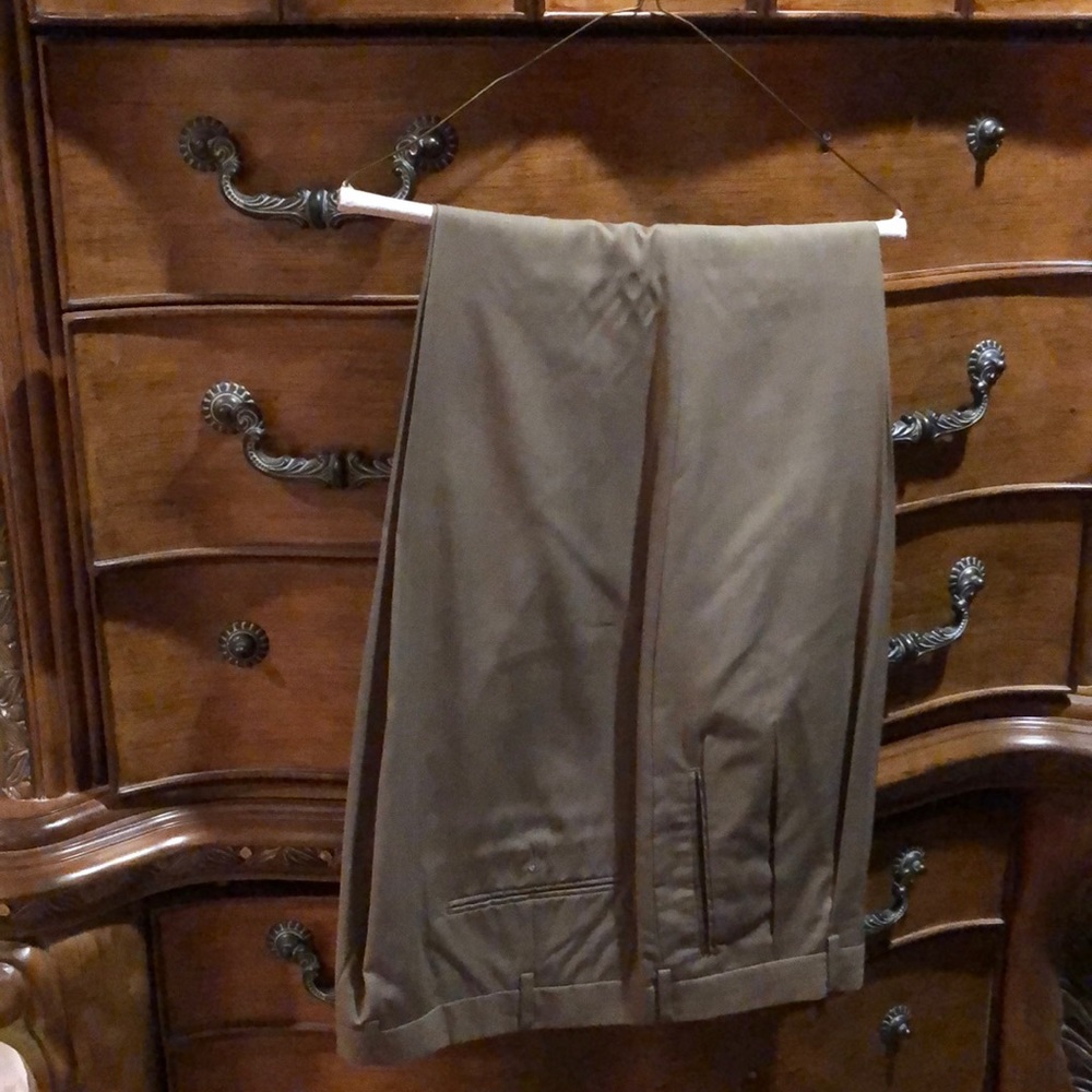 Suit - Picture 3 of 3